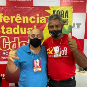 Bartolomeu Pereira (de azul) e Paulo Roberto da Paixão